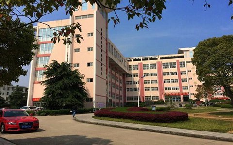 自贡市旅游职业高级中学什么专业在招生?学前教育专业好不好